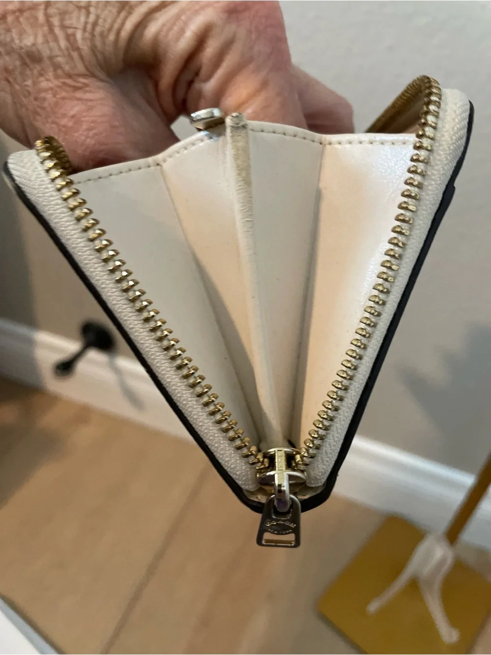 Coach beautiful signature